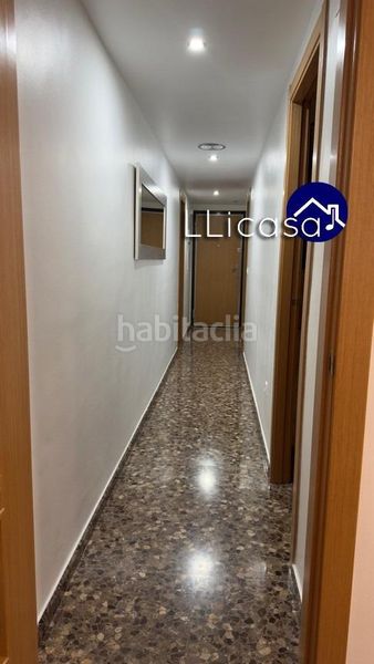 Foto fe7a70f8-ca61-455c-957b-d49b7a18bc85. Pis amb aparcament a Benaguasil