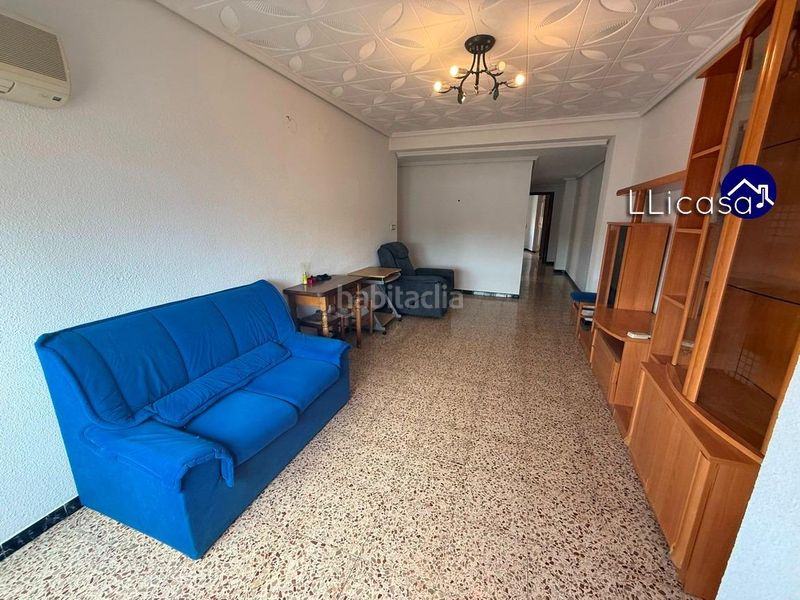 Foto a5a7f9d0-b384-41b5-ba23-cfbc6d7c5ec2. Piso venta de piso en Benaguasil