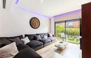 Maison jumelée  Calle fisterra. Chalet pareado en venta en fisterra