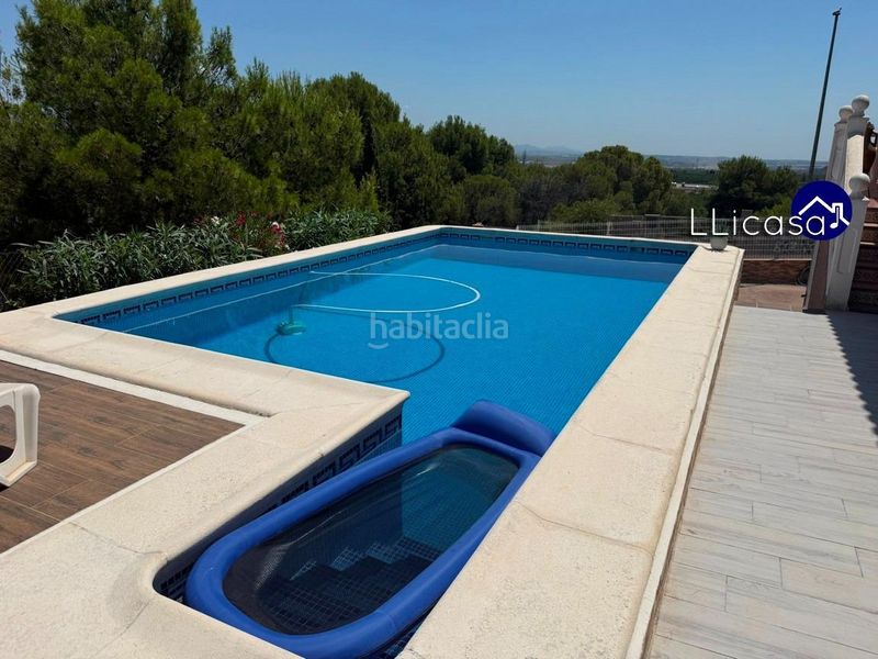 Foto 5dd291de-f612-46c5-b131-3e696928b291. Xalet amb aparcament piscina a Casinos