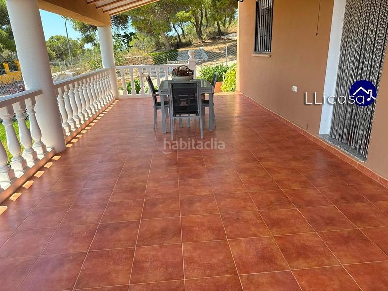 Foto 8a234250-9fd9-423c-a887-153a1d0c30e5. Xalet amb aparcament piscina a Casinos