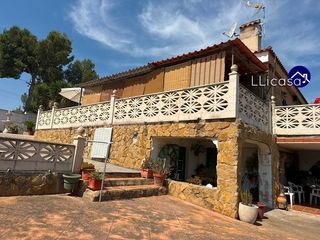 Chalet en Pla dels Aljubs. Venta de chalet en pobla de vallbona urbanizaci�n el rincon