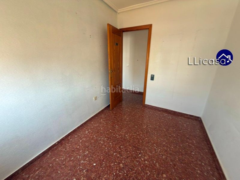 Foto f7c4d1f9-e654-42b0-a9c8-9510422c64a3. Lloguer àtic a Parque de la Bombilla Llíria