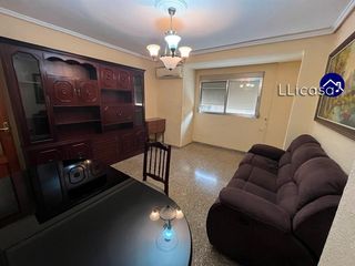 Etagenwohnung en Parque de la Bombilla. Piso centrico  en venta manises
