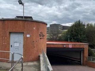 Miete Autoparkplatz in Plaza ikea barri, 1