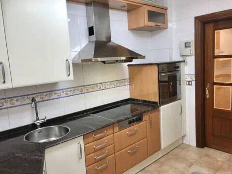 Foto 968225ab-23b1-40f0-9c16-10f71a81bc10. Lloguer pis a Centro Urbano-Hirigunea Leioa