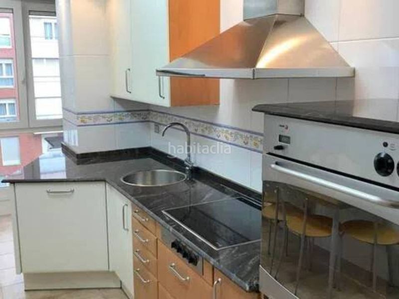 Foto fe7aed5a-2096-45d5-9a44-12dd6ad2c5ee. Lloguer pis a Centro Urbano-Hirigunea Leioa