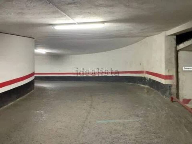 Foto 1bee9857-c166-49f1-9019-15cb719e2383. Posto auto in calle plaza ikea barri in Centro Urbano-Hirigunea Leioa
