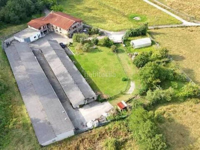 Foto 01bd186e-0c7f-4b5d-8010-136c3b6b69ae. Bauernhof in calle txirlone bidea in Mungia