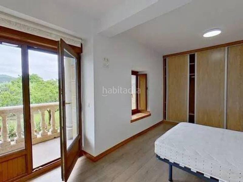 Foto 41f7bc2e-e8b2-43dc-8589-0d55dcd96475. Bauernhof in calle txirlone bidea in Mungia