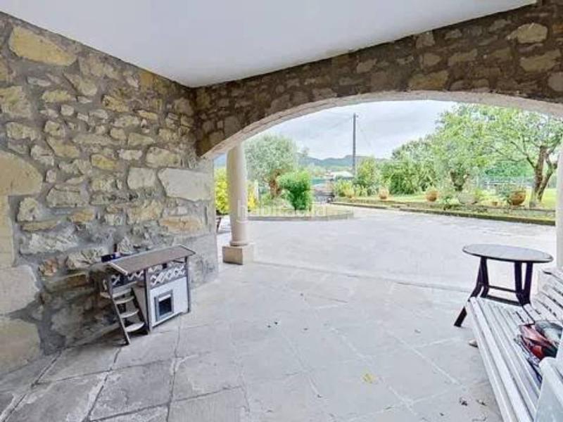 Foto bb4b8562-fd58-40d0-838b-95e50d9148cc. Masía en calle txirlone bidea en Mungia