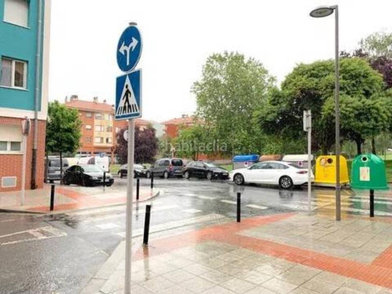 Foto 129ef0c8-fecb-45a3-9338-56ebece85ab3. Local commercial dans lapurdi dans San Miguel Basauri