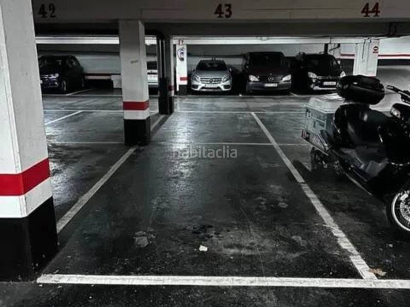 Foto d0f6c958-6568-4eeb-b04d-4fac044c48a7. Posto auto in calle plaza ikea barri in Centro Urbano-Hirigunea Leioa