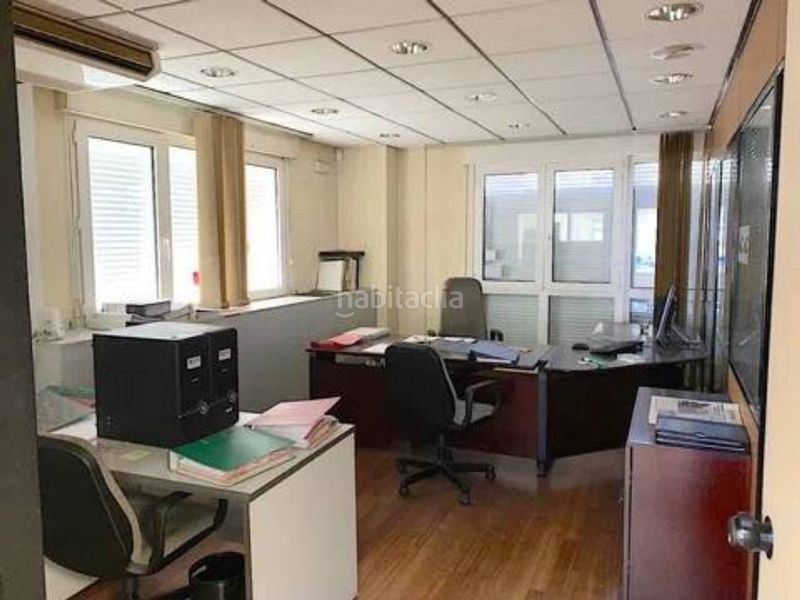 Foto 25b3aca3-6998-4778-9ec5-c3d3030ef1ca. Office space in calle calle mendibil in Centro Urbano-Hirigunea Leioa