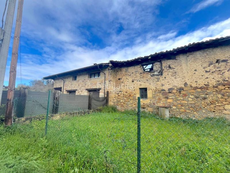 Foto d744fe45-26ea-4995-a354-c3c5108be95b. Casa aparellada a Amorebieta - Etxano