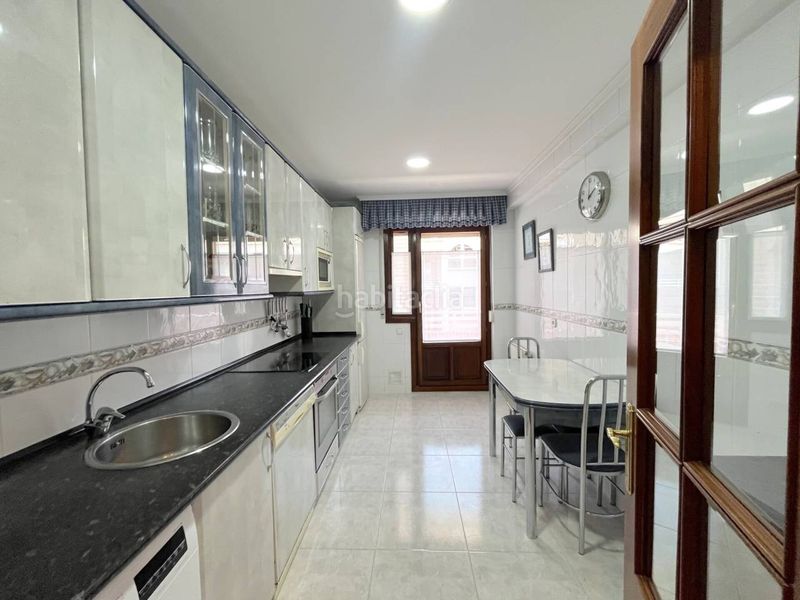 Foto 101aa491-6b75-449f-b7e1-eefc69150974. Dúplex amb calefacció aparcament a Galdakao