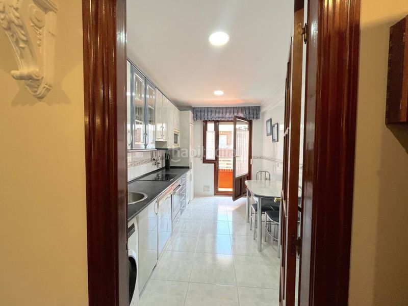 Foto 6446091b-cd39-4b5b-b512-b686ba577d59. Dúplex amb calefacció aparcament a Galdakao