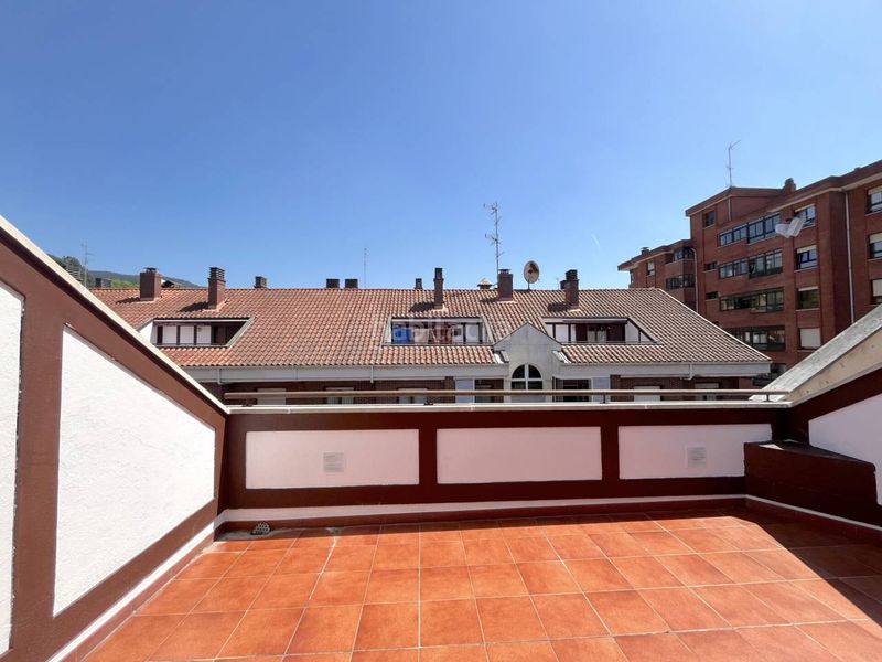 Foto 6f7007b8-bada-4d6f-896a-9ff4a2daff3d. Dúplex amb calefacció aparcament a Galdakao