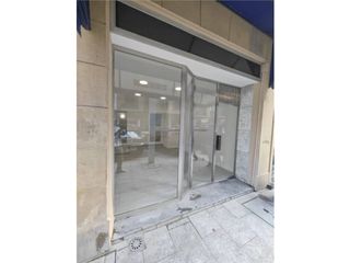 Lloguer Local Comercial  Calle puente zubia plaza barrio las arenas centro. Local en puente zubia plaza