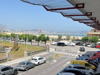 Flat in Calle marqués de comillas 12. Descubre tu hogar junto al mar en laredo!
