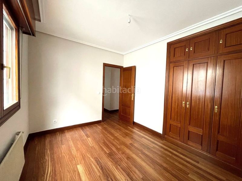 Foto a75db893-25ea-4ae5-9a80-5ecdfb2dfe24. Flat with heating in Artatza-Pinueta-Pinosolo Leioa