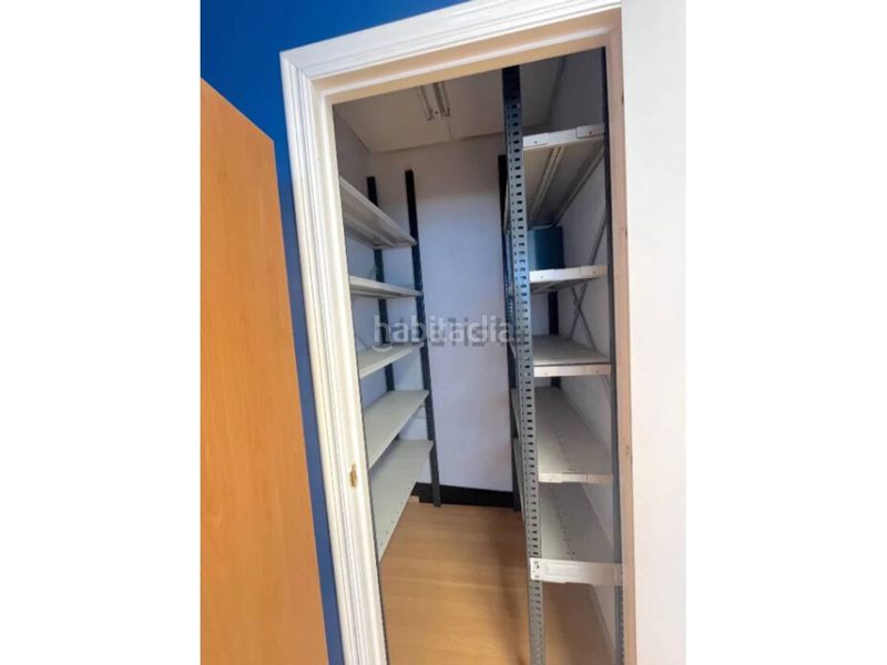 Foto 93bcbec1-b9d4-4a93-a976-a65a5cc973e1. Affitto capannone industriale in Loiu