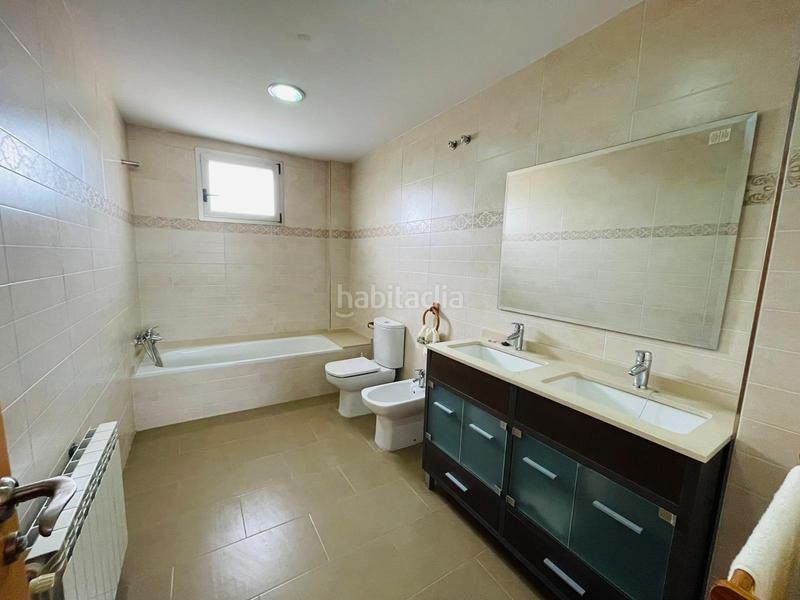 Foto 3dc7c1f5-184c-491c-a0ac-529e7fc06a9a. Semi detached house with heating parking in Park Nord - Casona Gandia