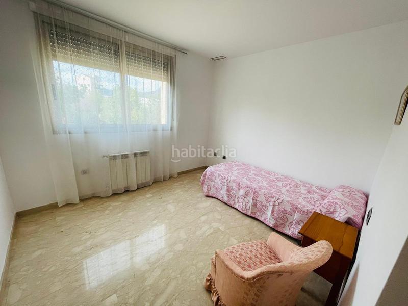 Foto 649931a4-b307-47e0-bb16-53c98fec8912. Semi detached house with heating parking in Park Nord - Casona Gandia