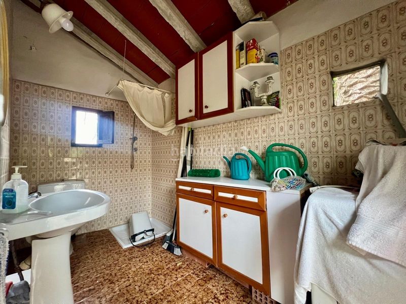 Foto b61b5e71-52af-453d-b0e3-89112d235649. Casa amb calefacció aparcament piscina a Pego