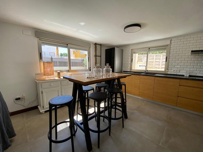 Foto fc565d4c-0281-420e-9f7e-aef1ca41cf68. Casa a schiera con piscina in Oliva nova Oliva