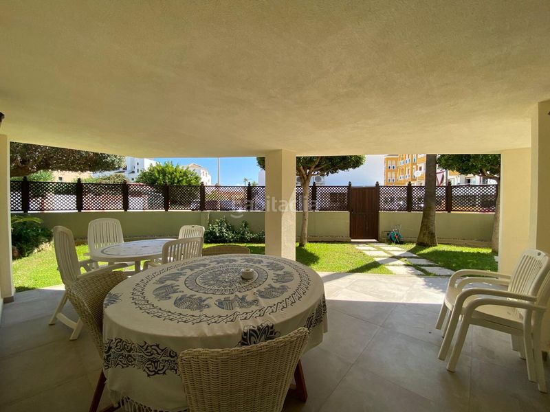 Foto 39567f7c-4baf-43ce-b7ff-b9a792e6ede3. Casa adossada amb calefacció piscina a Oliva nova Oliva
