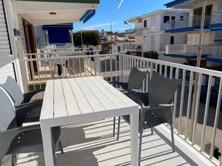 Apartament  Calle de isla de serdenya. Apartamento reformado en pau pi  a solo 130 m de la playa de oli