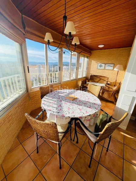 Foto b9e8da64-2253-4c18-9c44-41e8d8e811c7. Apartament amb aparcament piscina a Playa de Gandía Gandia