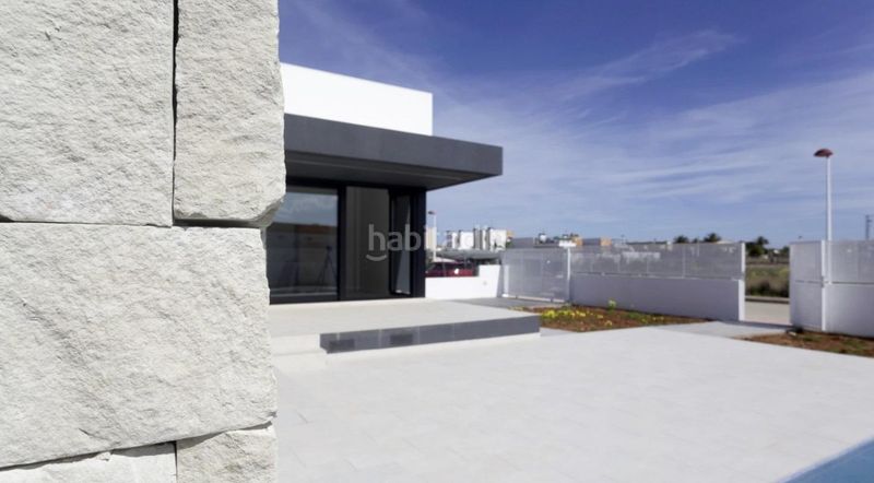Foto 97f68652-8a3c-45dc-b5e2-a4792666afab. Chalet avec parking piscine dans Poblets (els)