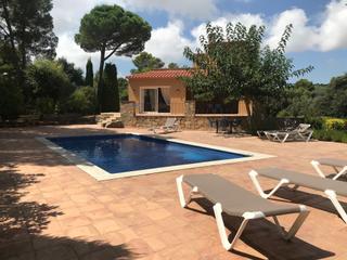Xalet a Tamariu. Piscina y jardín privado, garaje, a 600m de la playa, 4 dormitor