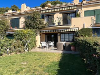 Casa a schiera in Llafranc. Casa adosada con 4 habitaciones con parking, calefaccin, vistas