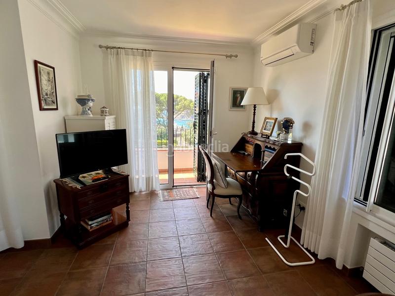 Foto b7e4cc24-ec3e-4d97-b41c-949798af711a. Casa aparellada amb aparcament piscina a Llafranc