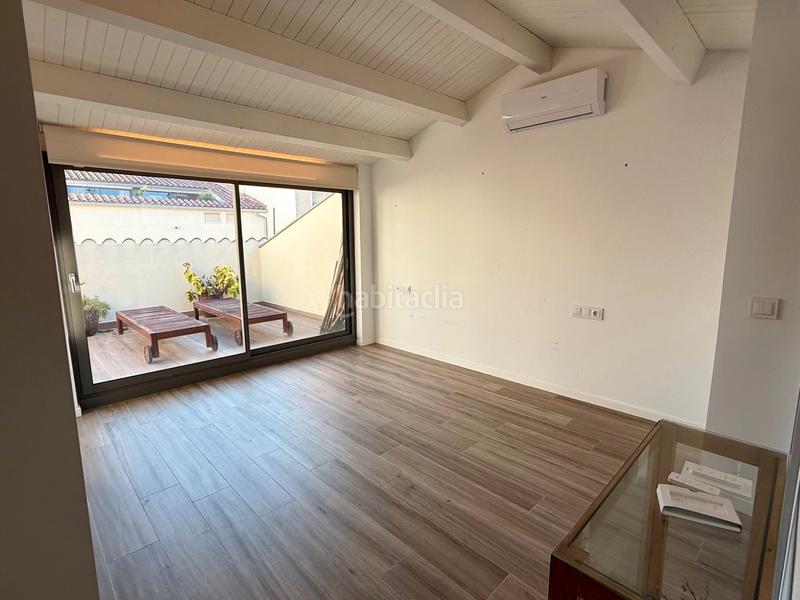 Foto a8ab17d8-43ee-4694-959a-bc5adf3fff05. Zweistöckige wohnung mit parking in Centre Palamós