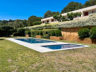 Casa adossada  Carrer pireo