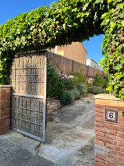 Casa aparellada a Carrer del Priorat