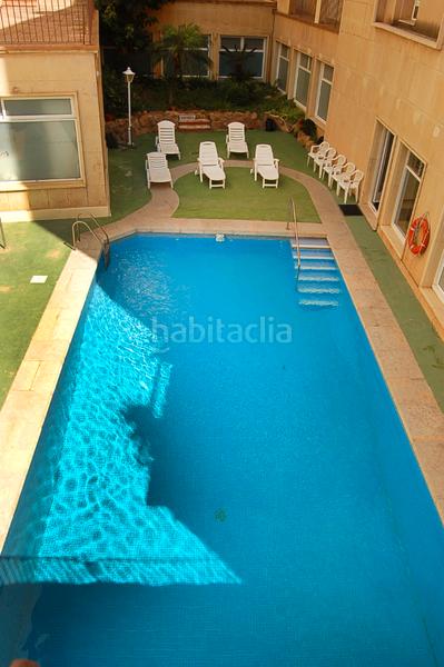 Foto d223deab-32ee-4be1-84b0-9d1abd5952aa. Piso apartamento en primera línea de mar con terraza, plaza de aparcamiento y trastero en Sant Feliu de Guíxols