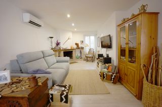 Casa in Eixample. Casa de pueblo muy cerca del centro de sant feliu de guíxols