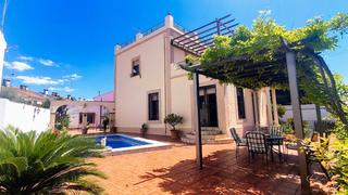 Chalet à Calle agustín de la oliva 11