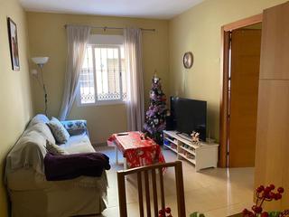 Lloguer Planta baixa  Castelar. Apart 2 dorm. centro. internet incluido
