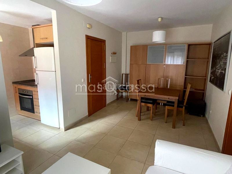 Foto 1620e6e3-e6a6-4066-943b-ec25872a0f86. Lloguer pis a Centro-San Felipe-Huerta Fava Línea de la Concepción (La)