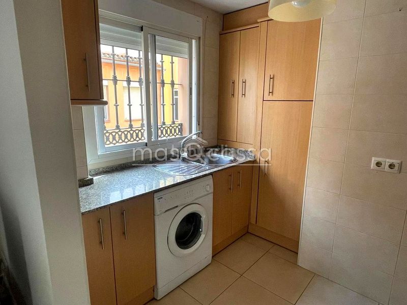 Foto 55a6bdb7-4803-498e-98ca-c3fbf3ce571a. Lloguer pis a Centro-San Felipe-Huerta Fava Línea de la Concepción (La)