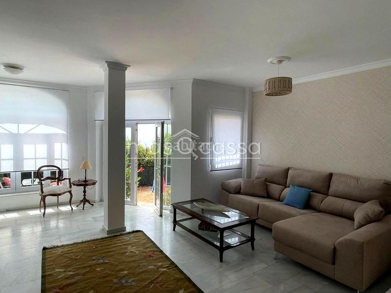 Foto 1b931aea-8796-4a1c-bdcf-4422b7c7a6a4. Rent house with parking pool in La Alcaidesa