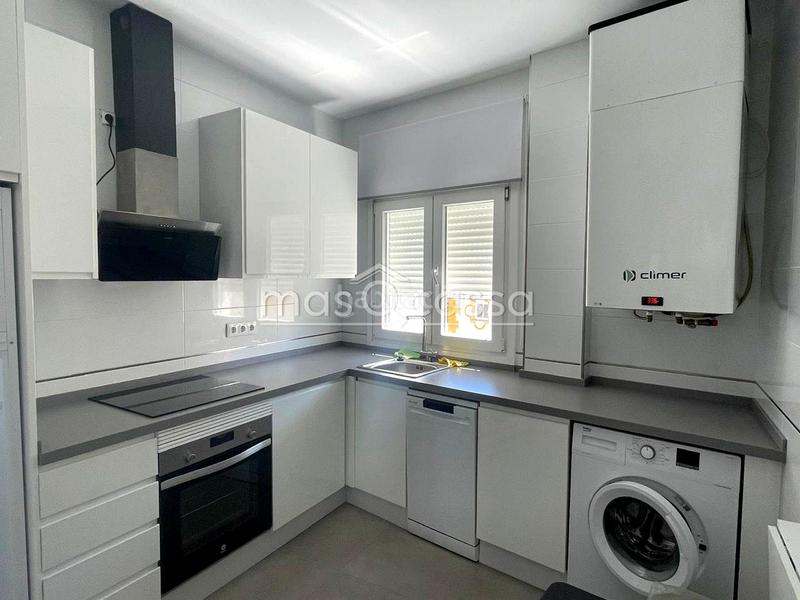 Foto a1726e32-9b02-4a4f-a6ca-f6a1a2df0d11. Rent flat in San Pedro-Gabriel Miró-María Guerrero Línea de la Concepción (La)