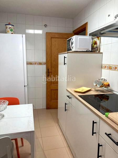 Foto 11903f99-45fd-4ca5-b1b8-afca8ce3e1d4. Lloguer apartament a Huerta Fava-Santiago Línea de la Concepción (La)
