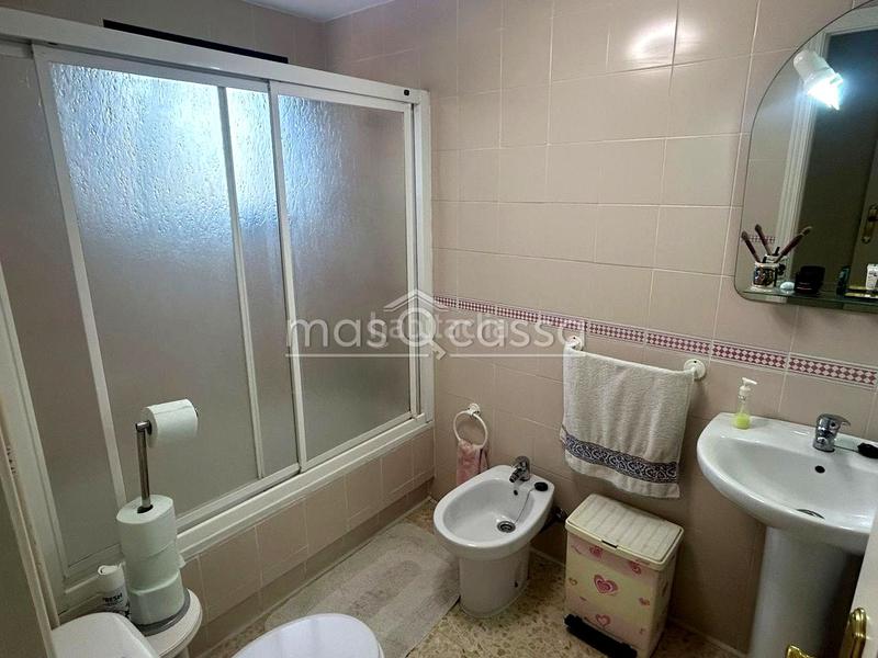 Foto 3980c4aa-01b3-48dd-bb18-4e748fba9d95. Appartamento con parcheggio in Alcorrín Manilva